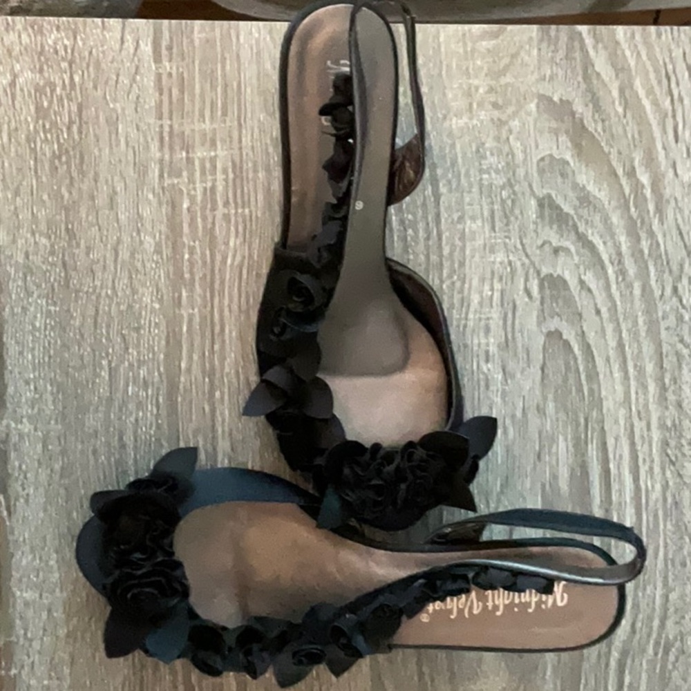 Very pretty Black embellished heels
